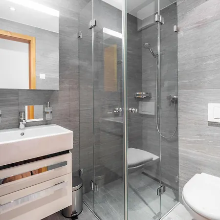 Apartment Taviarna 1-9 By Interhome דירה לאקס